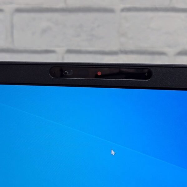 Dell lLatitude 5300 i5 8th gen/8GB/256GB SSD/Screen 13.3 IPS Tactile
