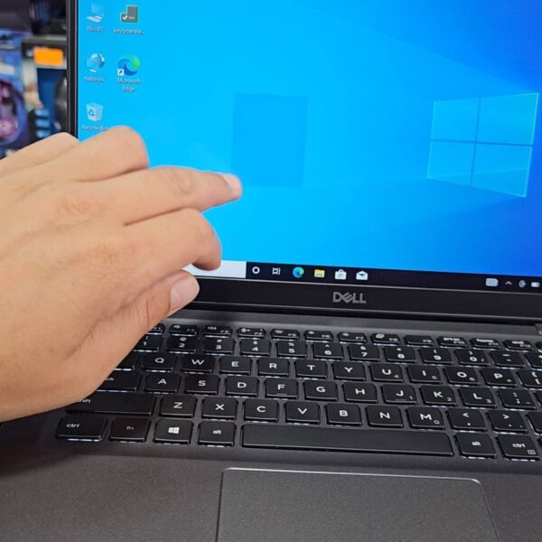 Dell lLatitude 5300 i5 8th gen/8GB/256GB SSD/Screen 13.3 IPS Tactile
